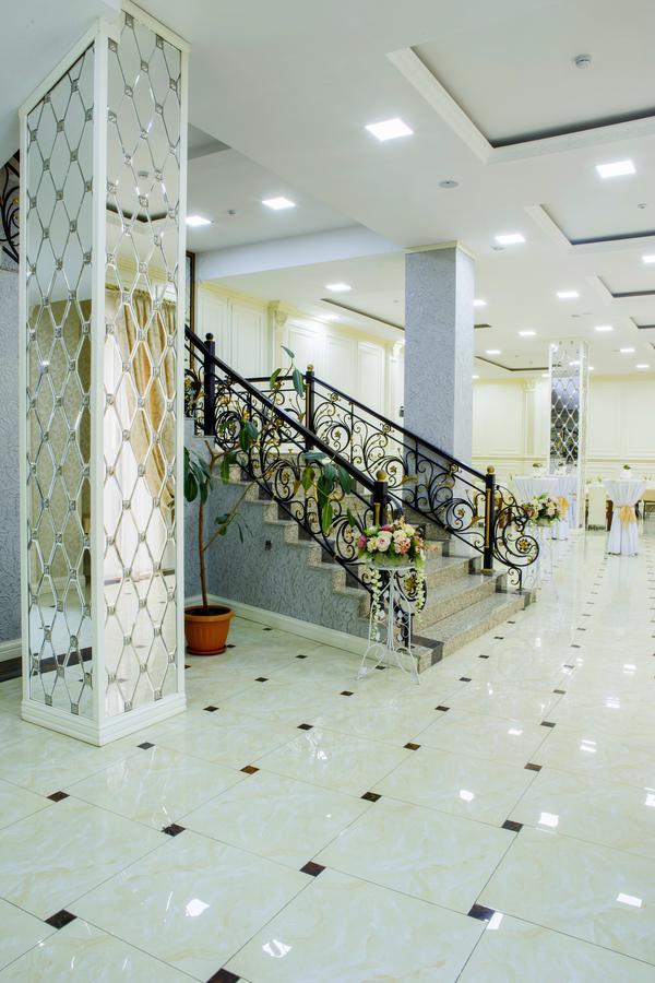 Plaza Hotel Bischkek Exterior foto